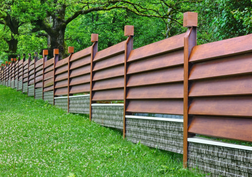 Réparer les clôtures en bois : un guide complet